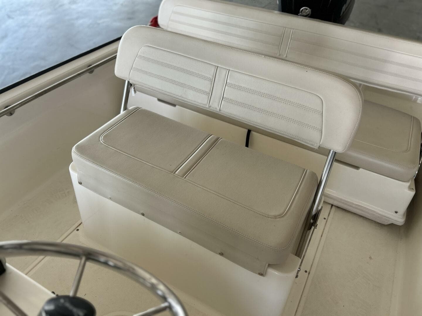 2020 Boston Whaler 