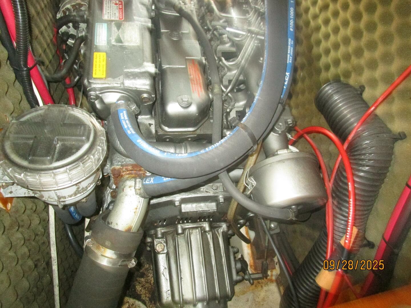 38' Beneteau auxiliary access2