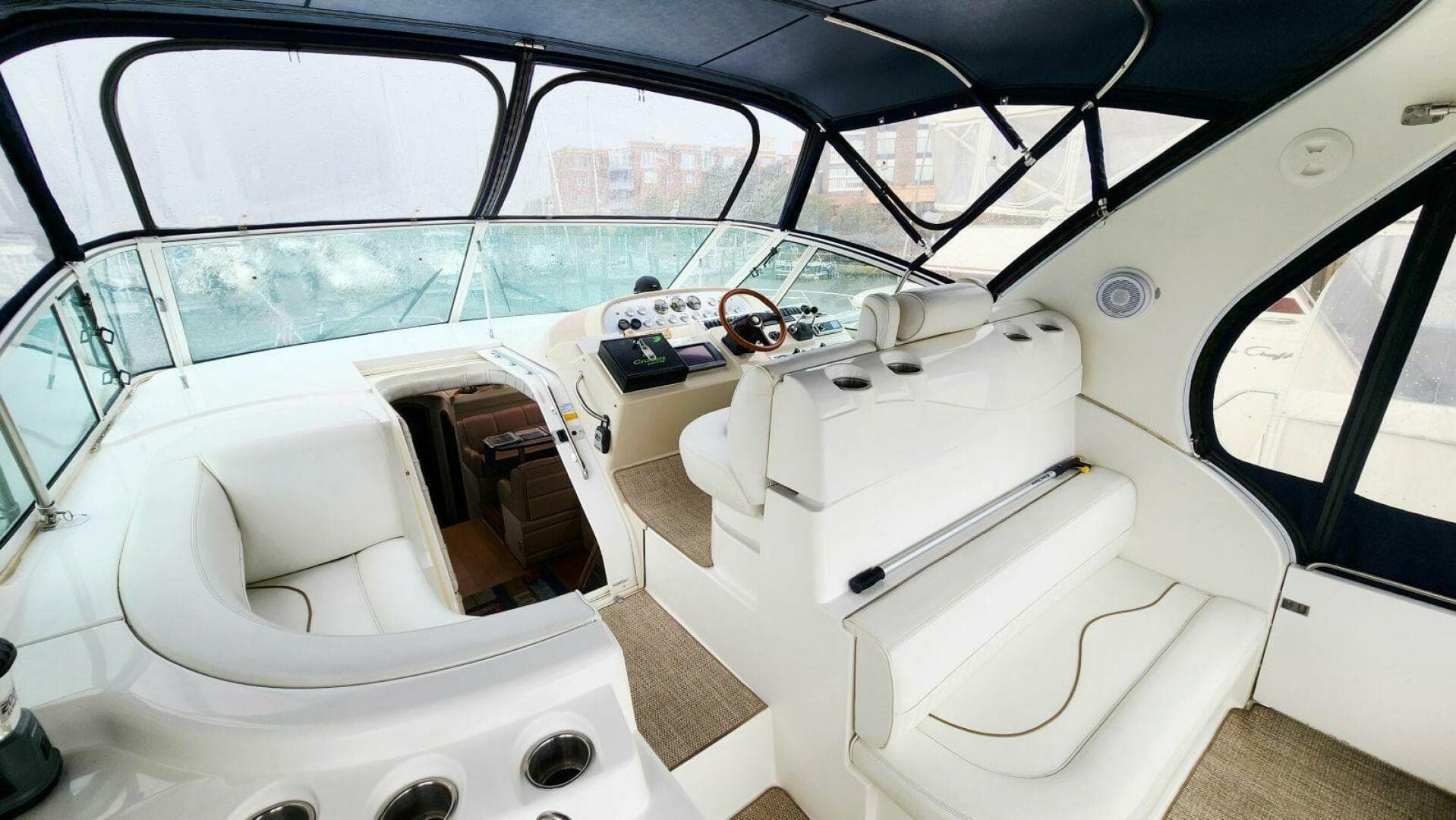 16 Aft Deck Helm