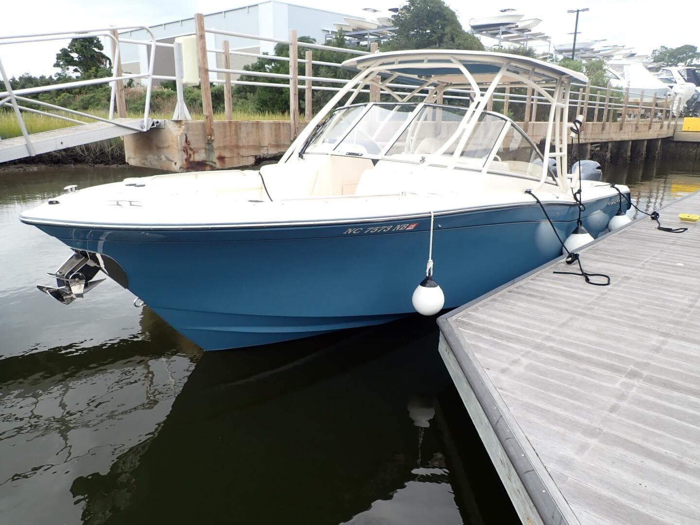 2021 Grady-White 275