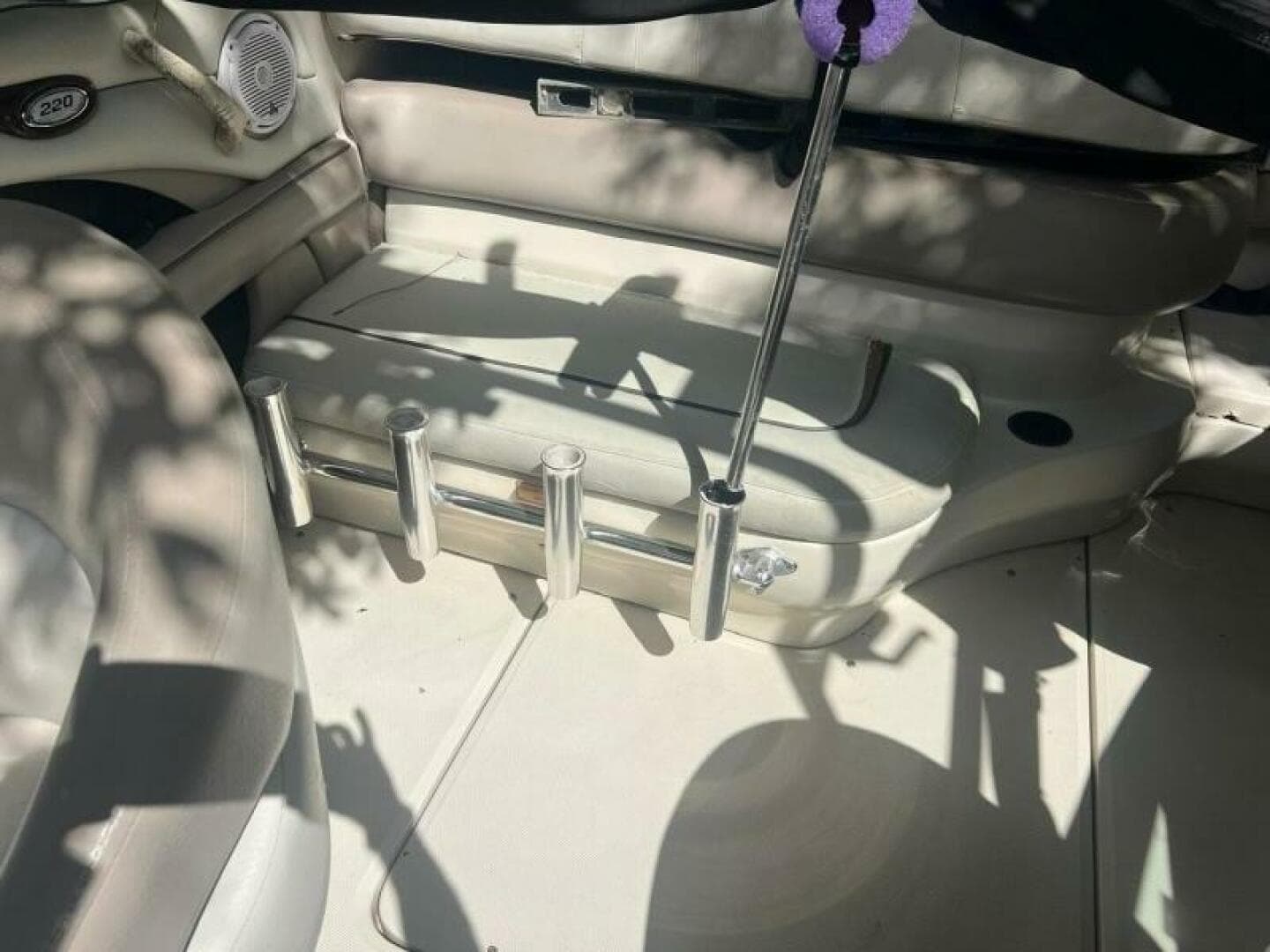 2003 Sea Ray 220 Bow Rider