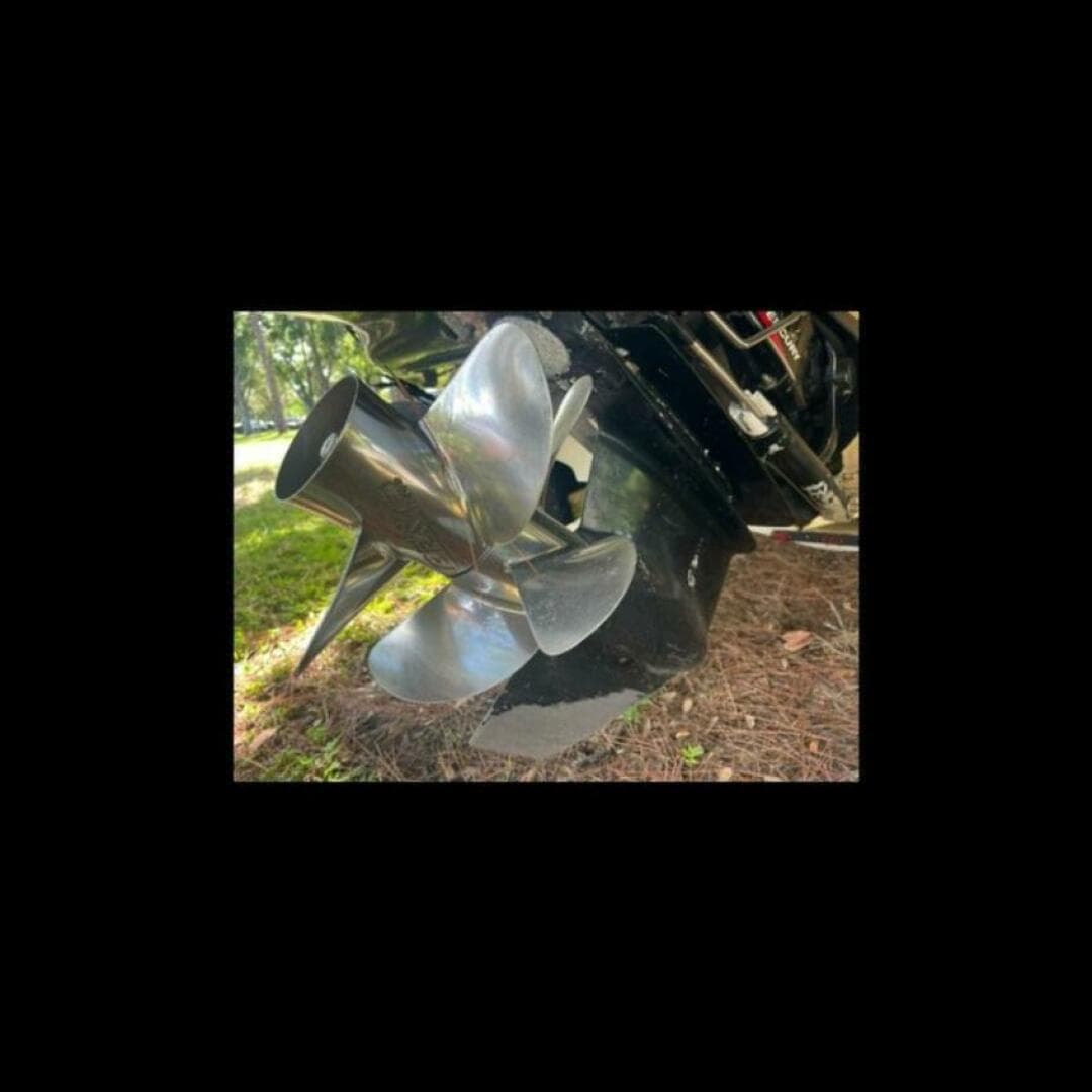 2003 Sea Ray 220 Bow Rider