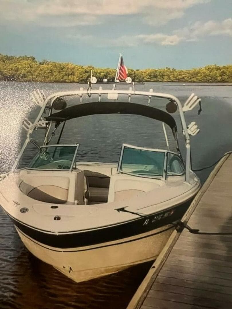 2003 Sea Ray 220 Bow Rider