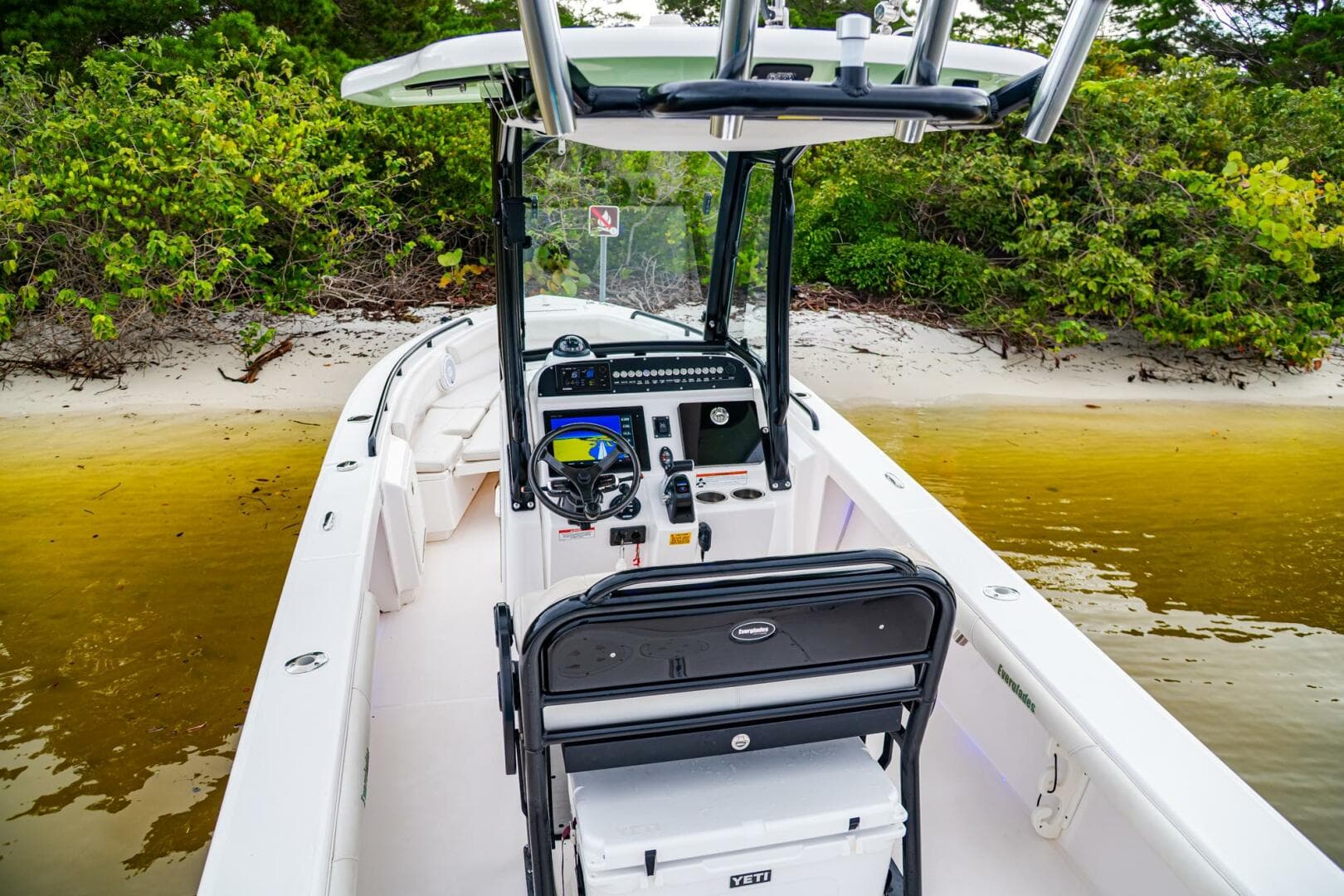 2018 Everglades 243 CC