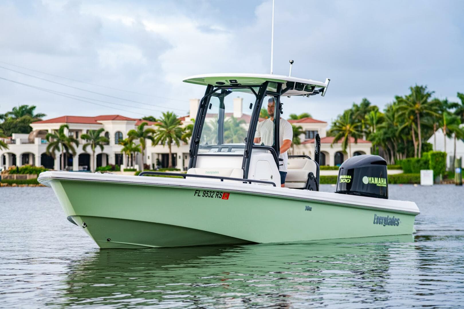 2018 Everglades 243 CC