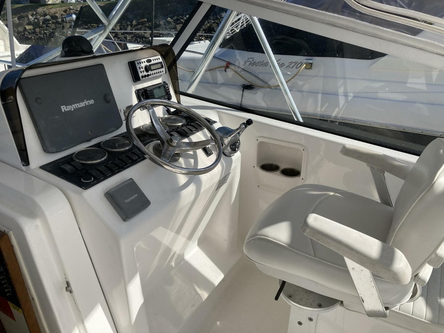 2006 Luhrs 280 Express Open