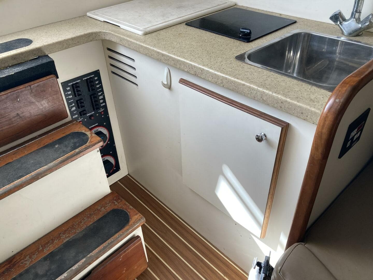 2006 Luhrs 280 Express Open