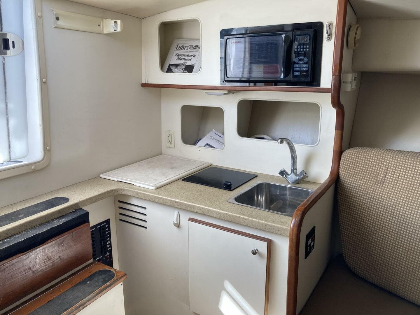 2006 Luhrs 280 Express Open