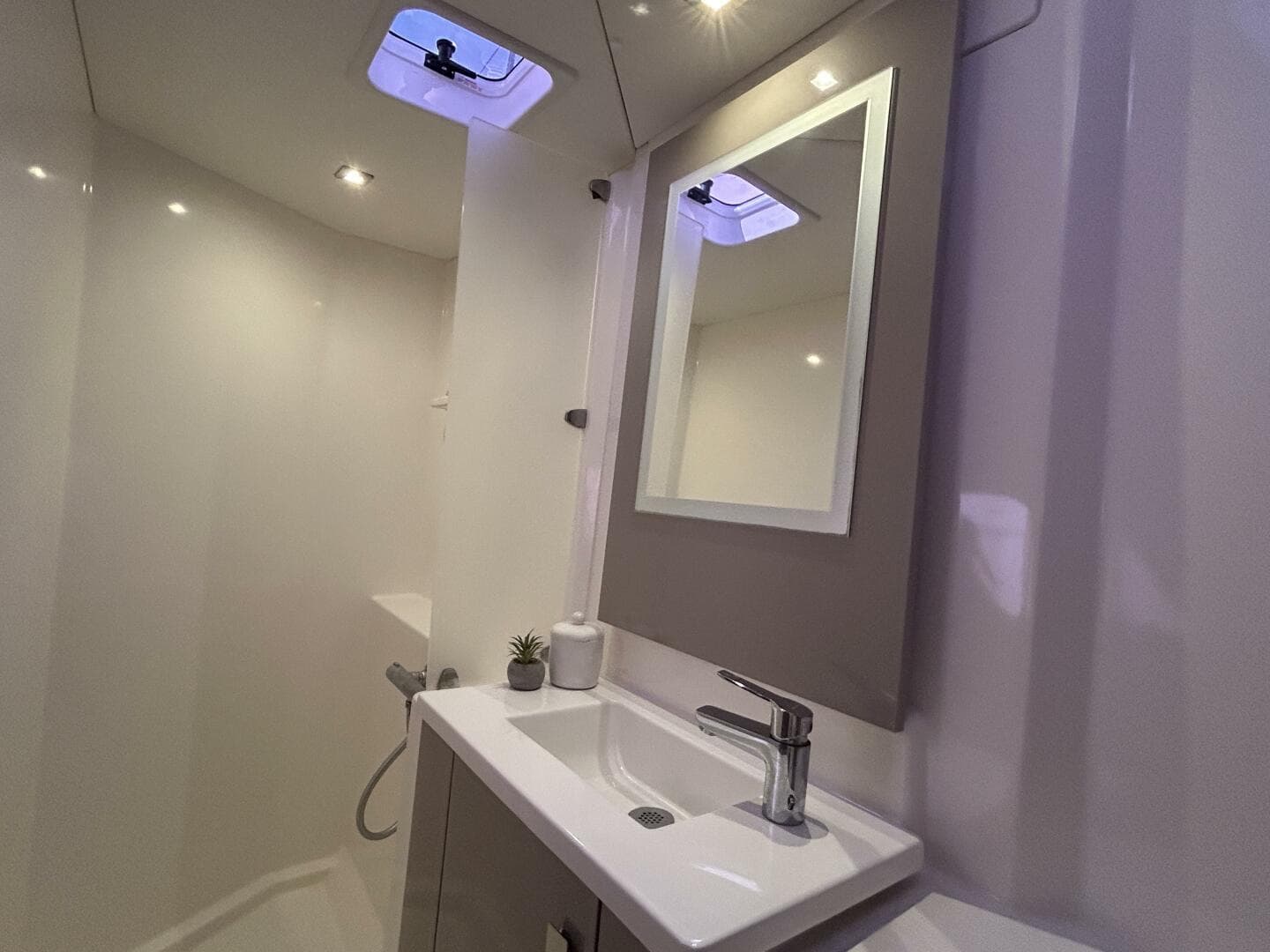 2021 Fountaine Pajot Isla 40