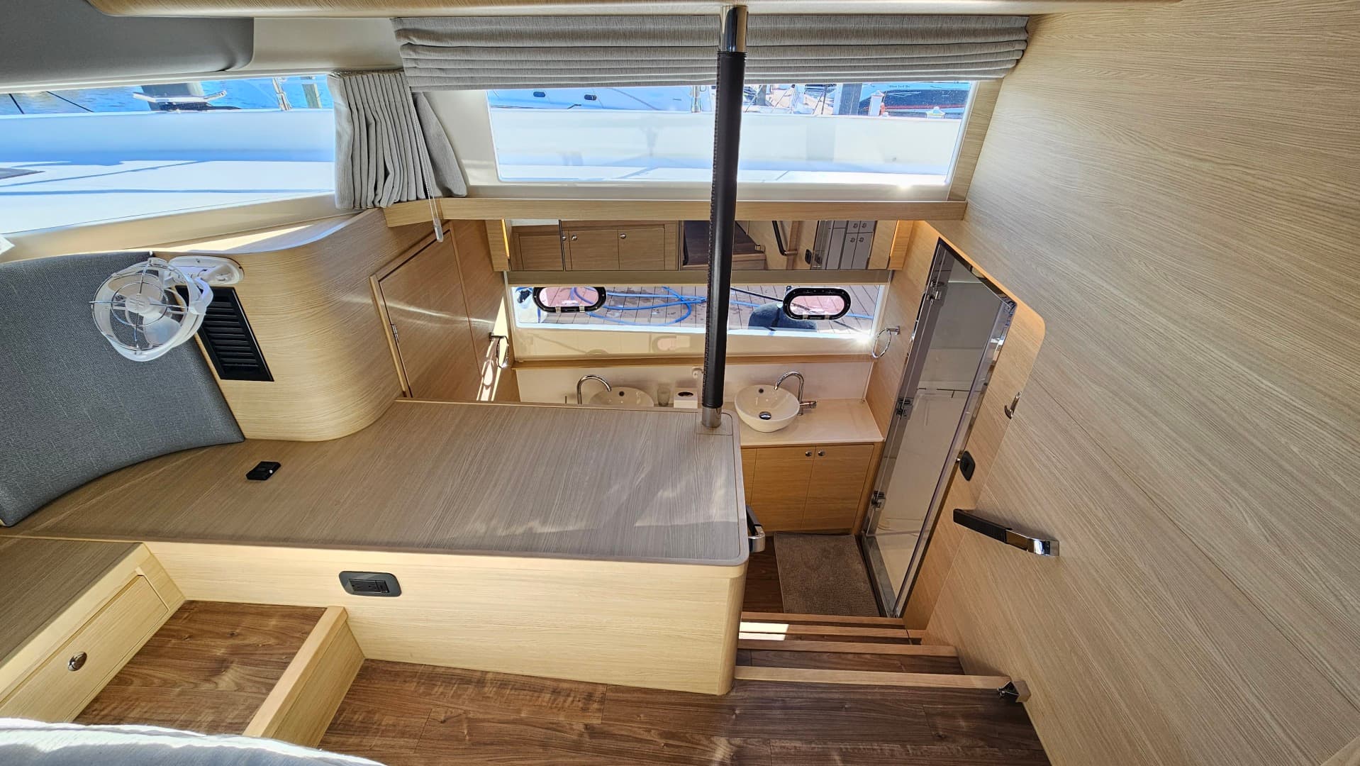 2023 Aquila 54 Yacht