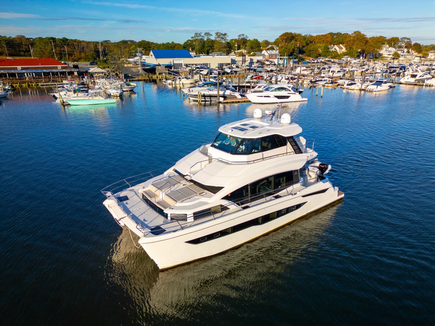 2023 Aquila 54 Yacht