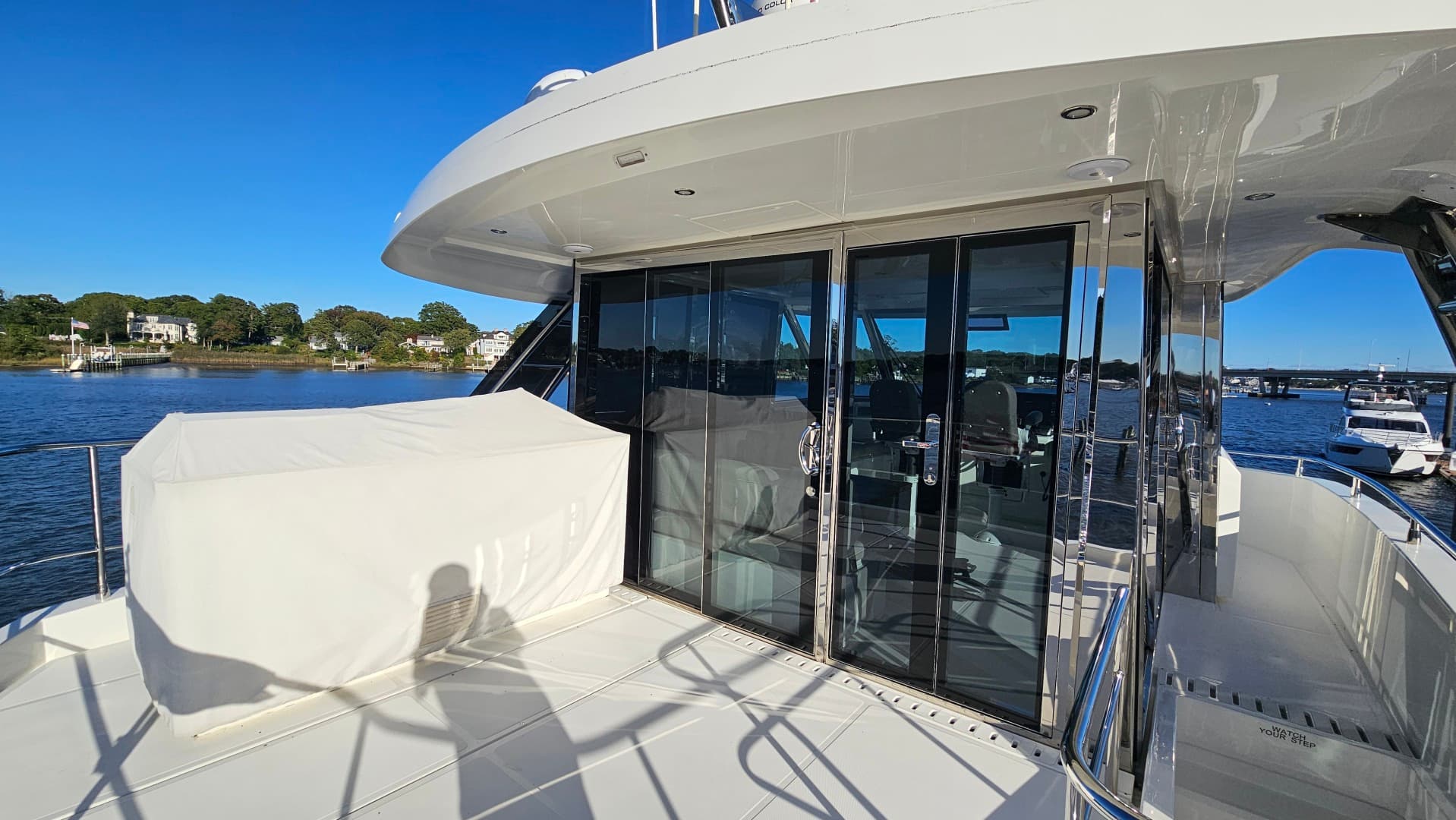 2023 Aquila 54 Yacht