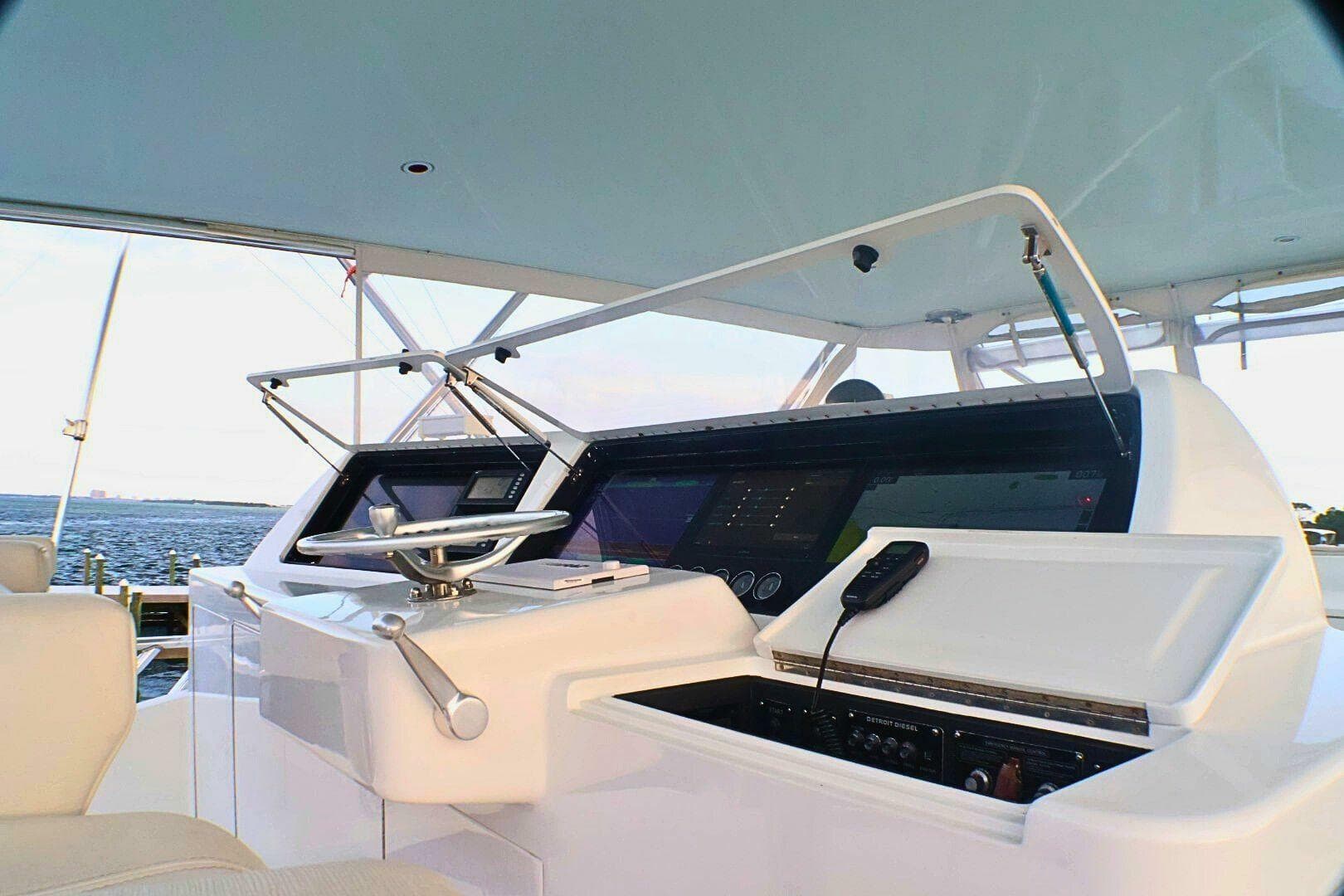 2001 Donzi 73' Sport Fish  Flybridge 3