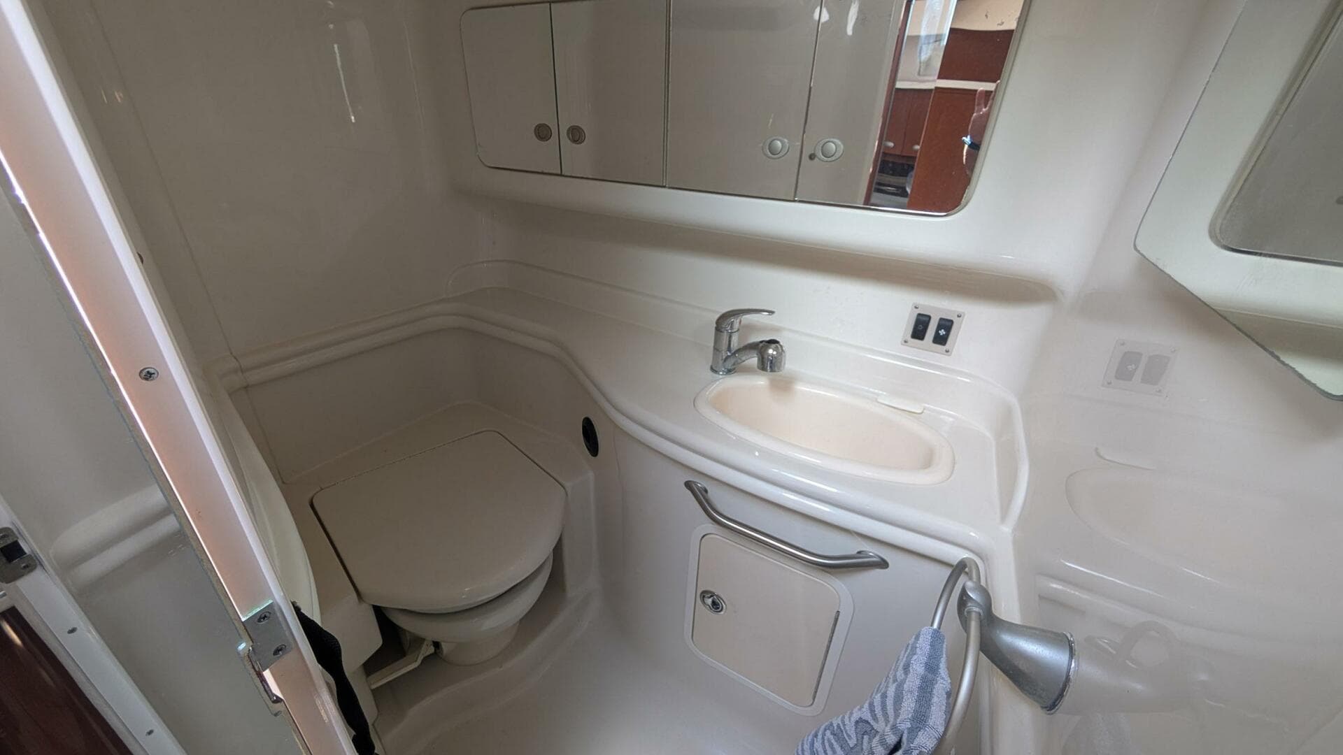 2008 Sea Ray 340 Sundancer Sportsman