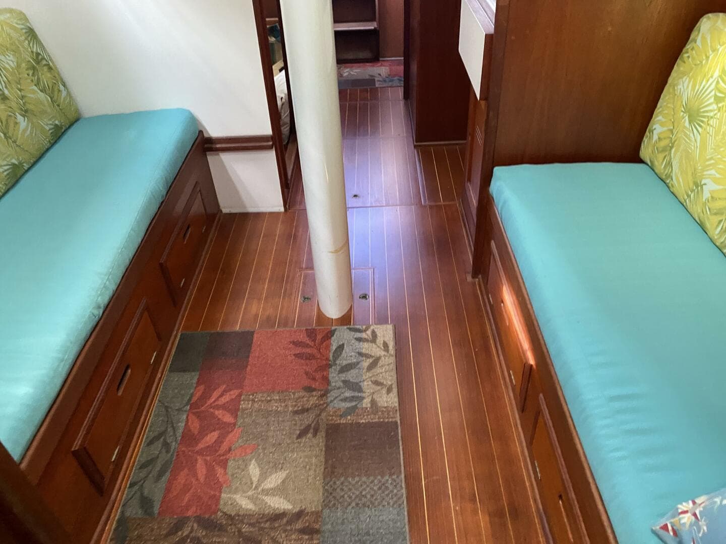 1987 Dickerson 37 aft cockpit