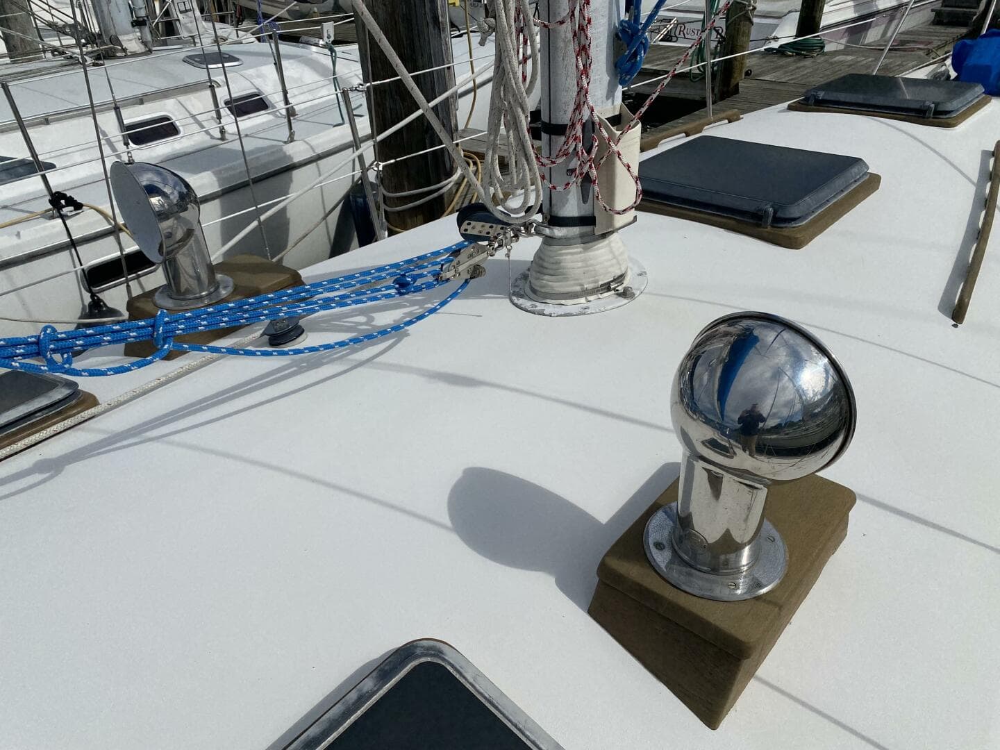 1987 Dickerson 37 aft cockpit