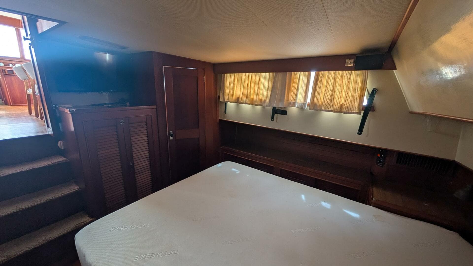 1983 Grand Banks 42 Classic