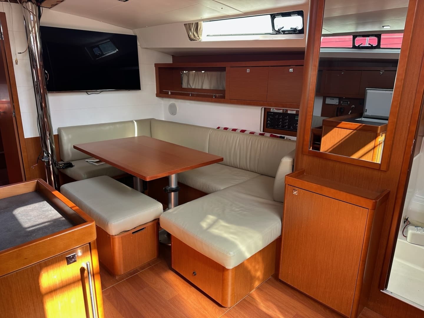 2017 Beneteau Oceanis 45