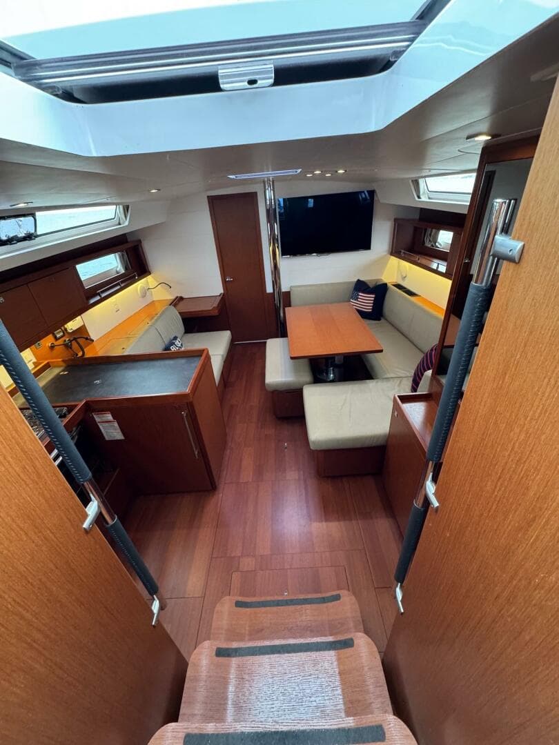 2017 Beneteau Oceanis 45