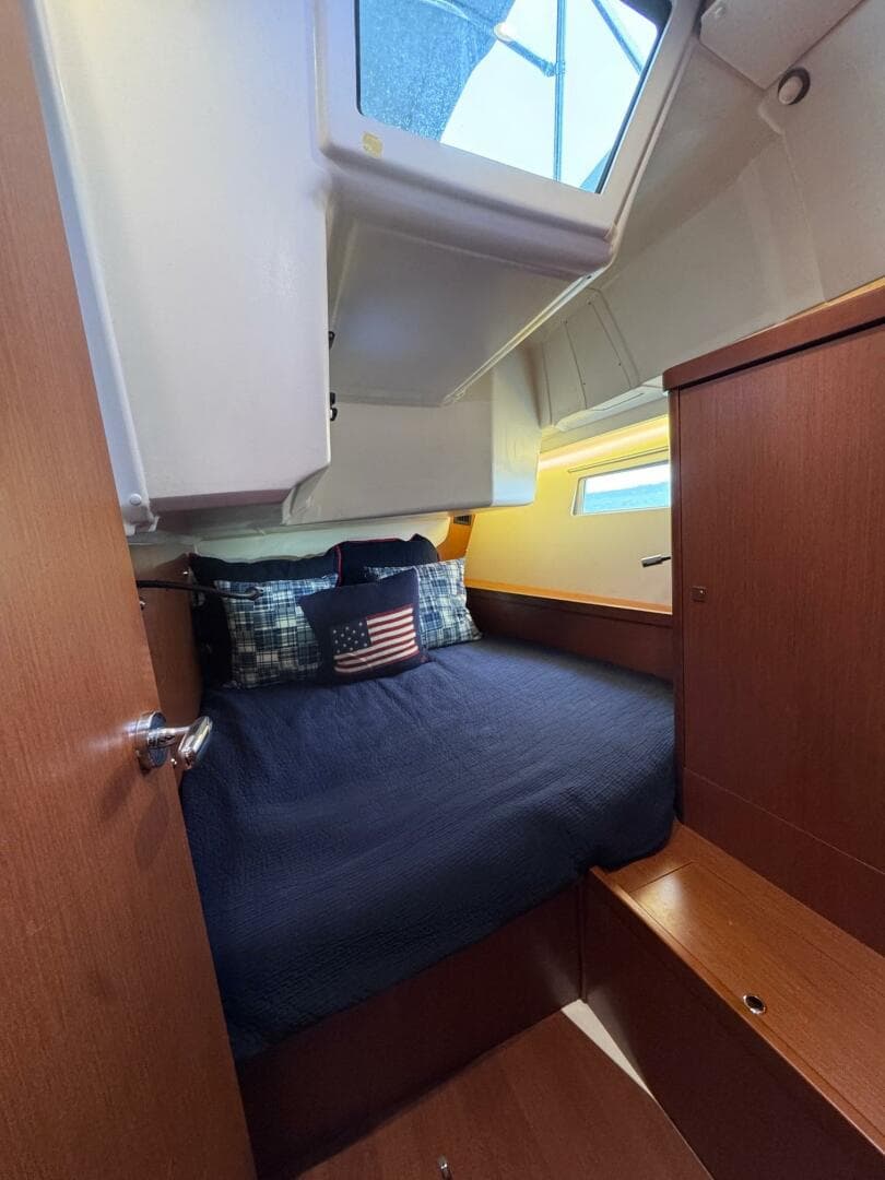 2017 Beneteau Oceanis 45