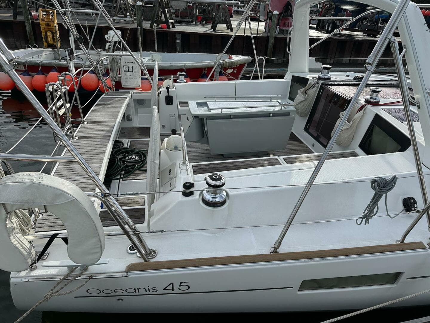 2017 Beneteau Oceanis 45