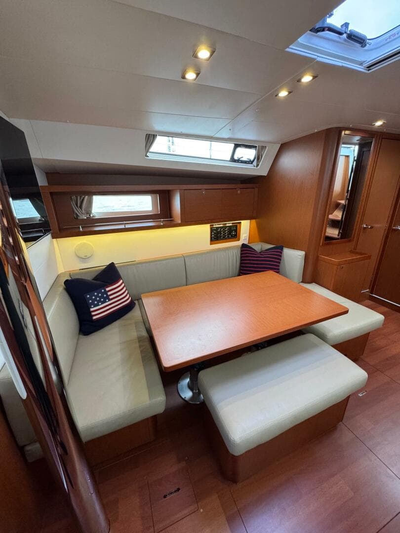 2017 Beneteau Oceanis 45