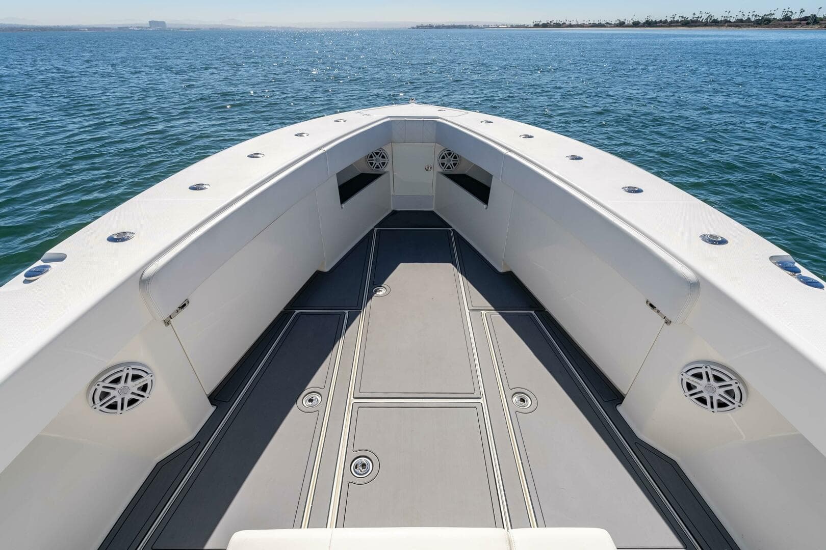  2018 SeaVee 370Z- SUSAN L- Bow