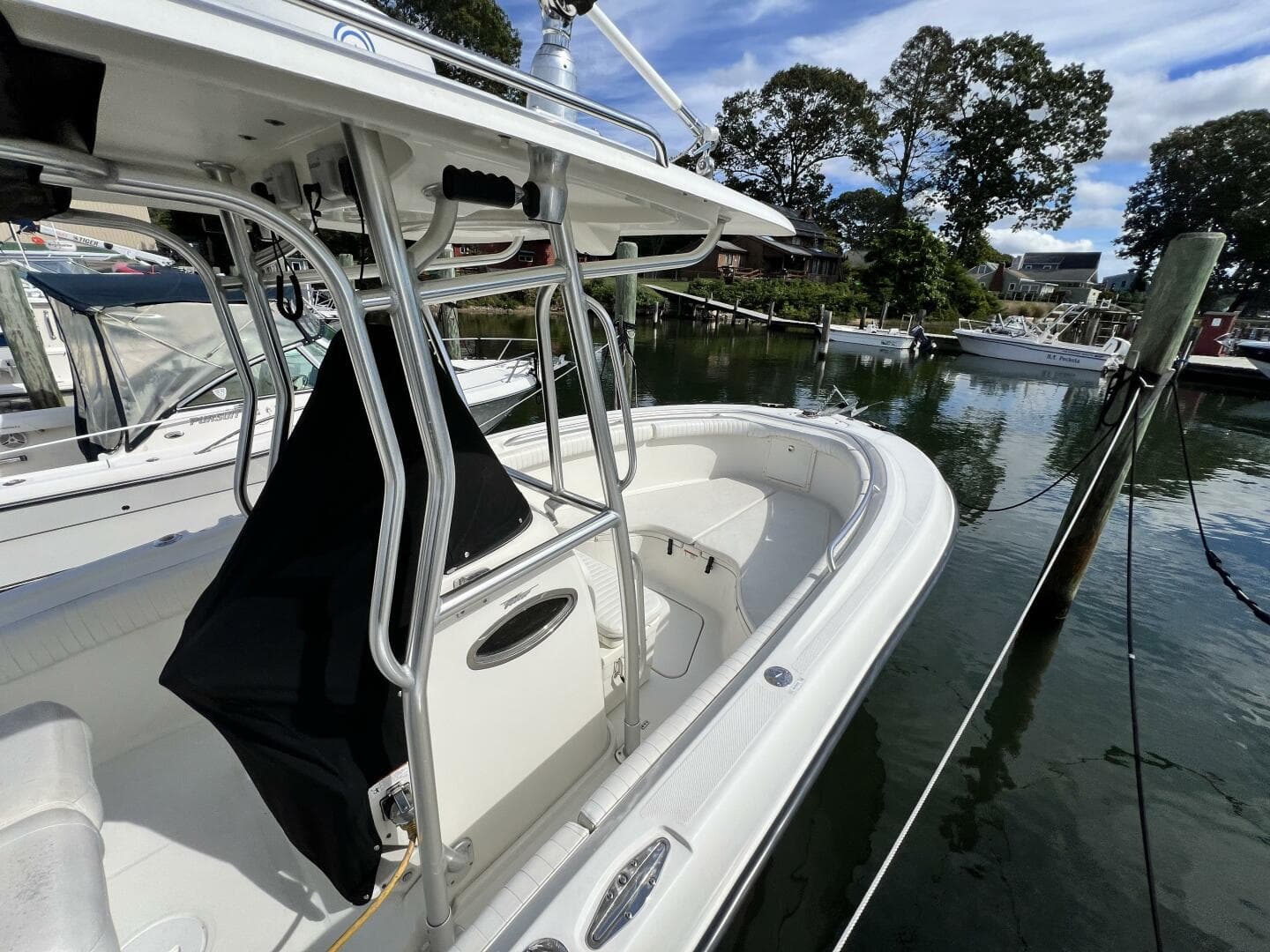 2009 Hydra-Sports 2500 Vector