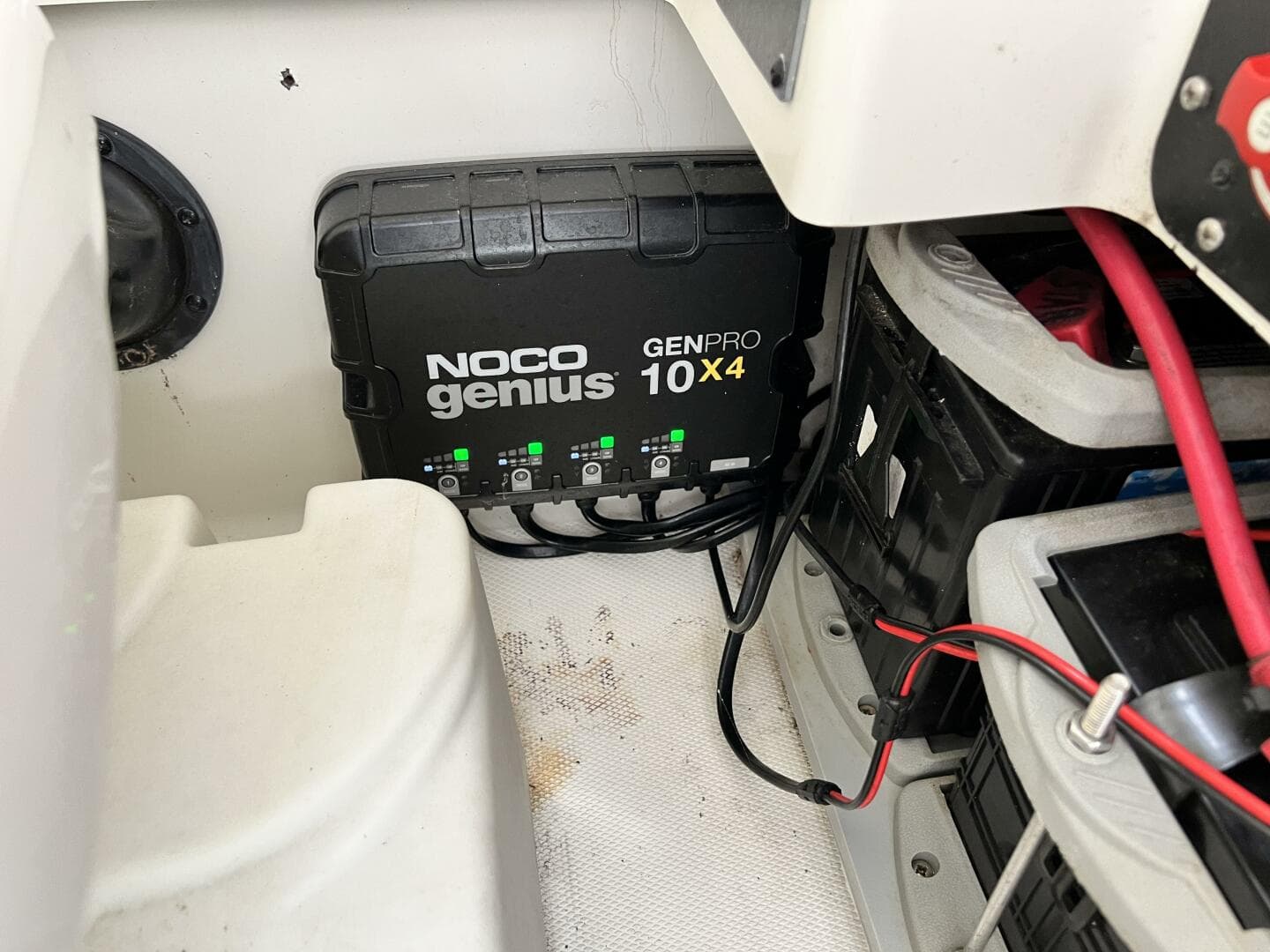 2009 Hydra-Sports 2500 Vector