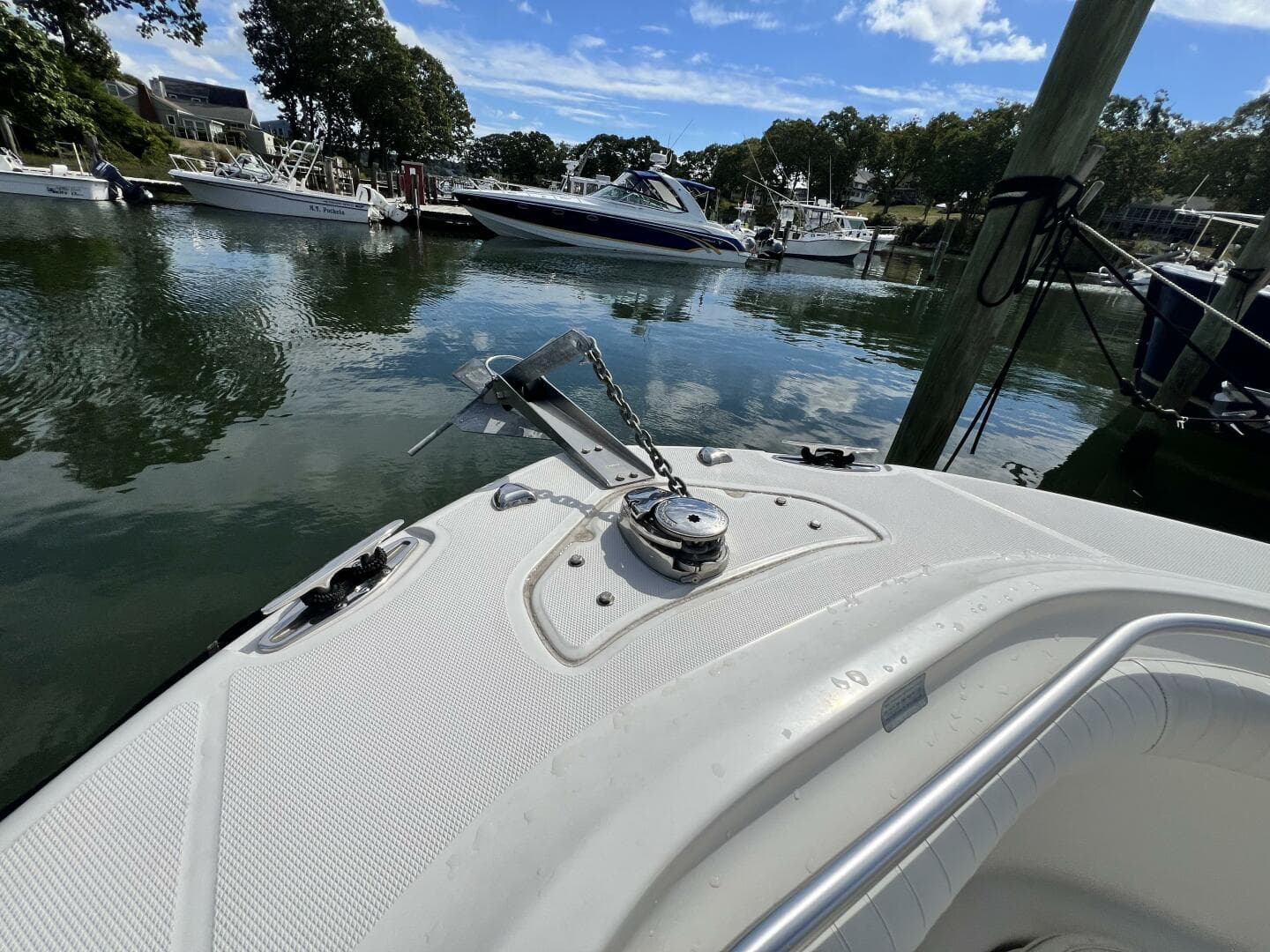 2009 Hydra-Sports 2500 Vector