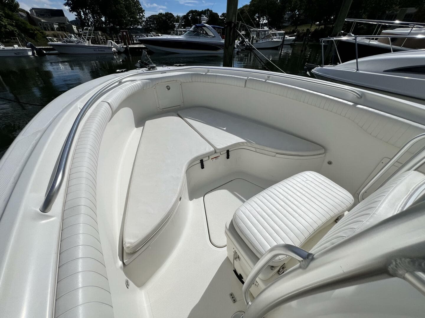 2009 Hydra-Sports 2500 Vector