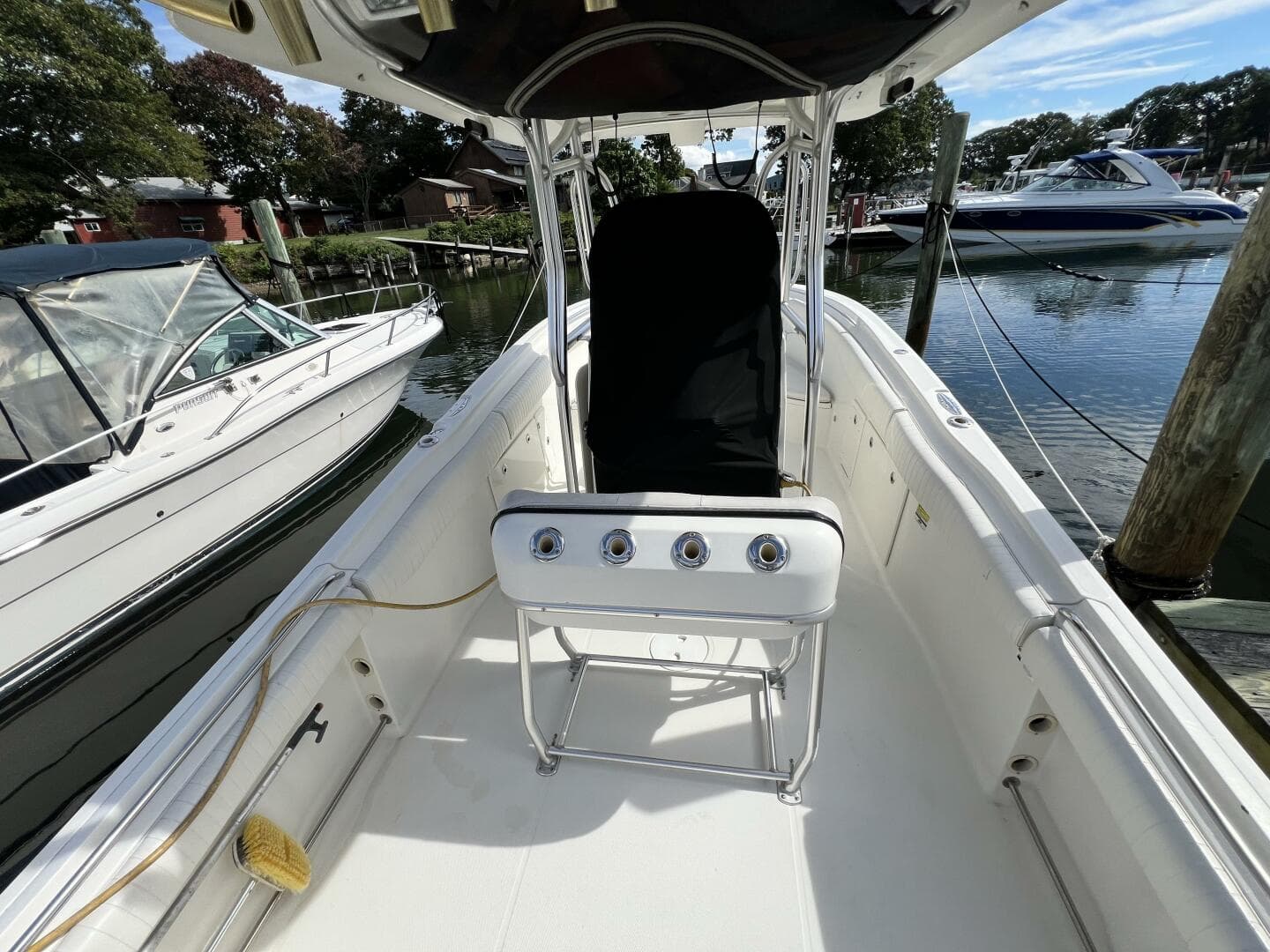 2009 Hydra-Sports 2500 Vector