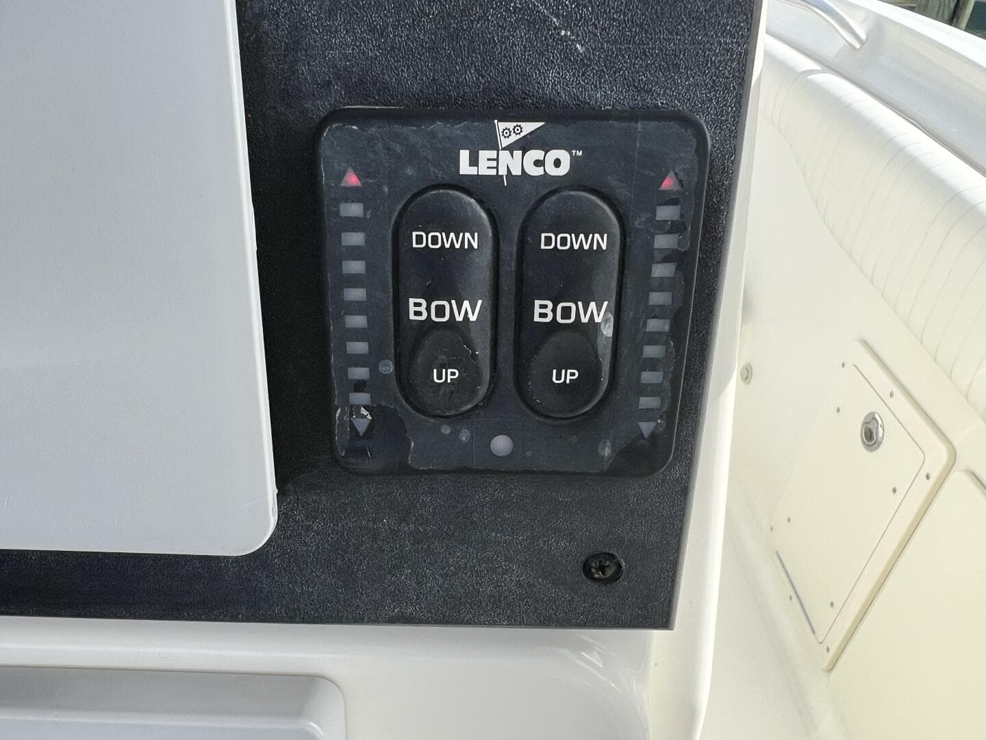 2009 Hydra-Sports 2500 Vector