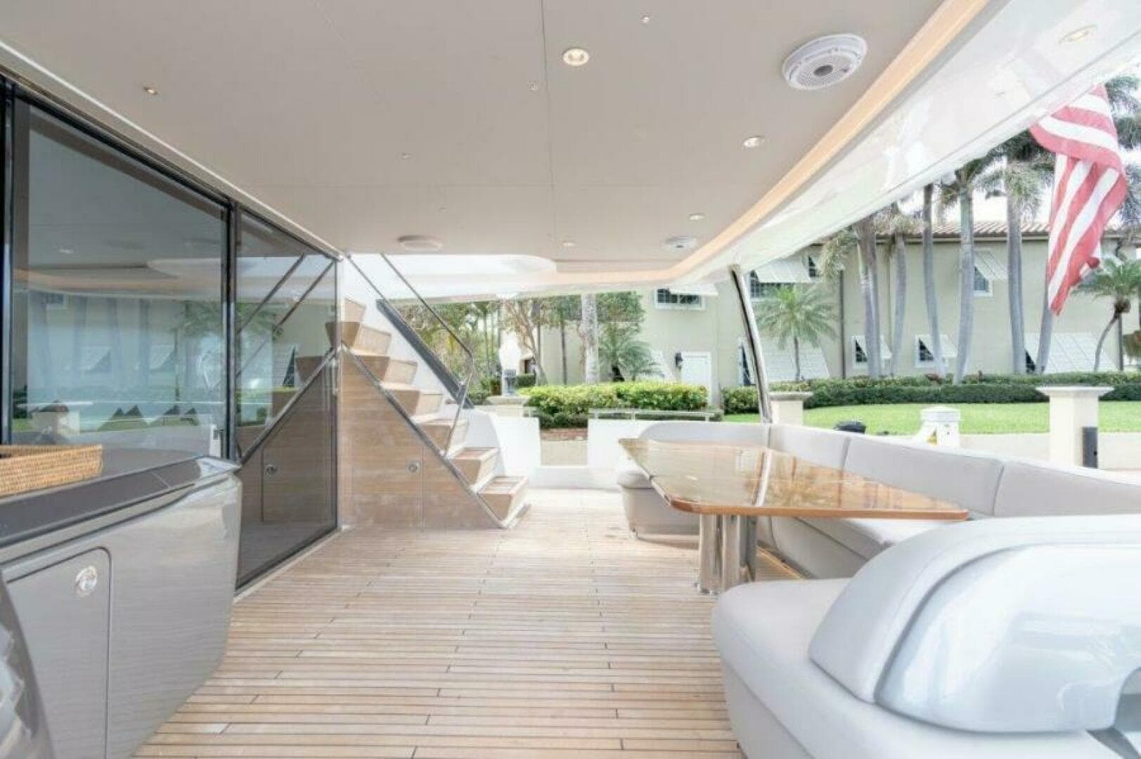 Princess 85 Kaos Aft Deck