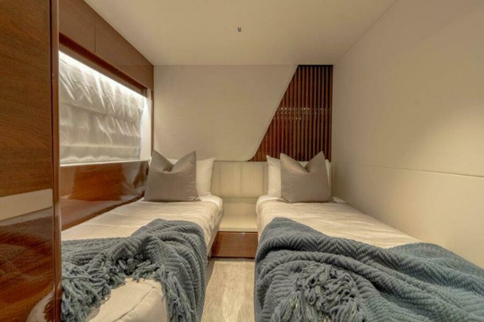 Princess 85 Kaos Guest SR