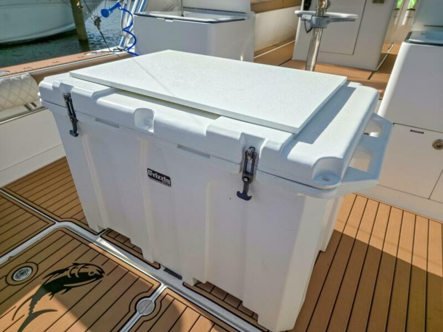 2005 Buddy Davis 35 Express