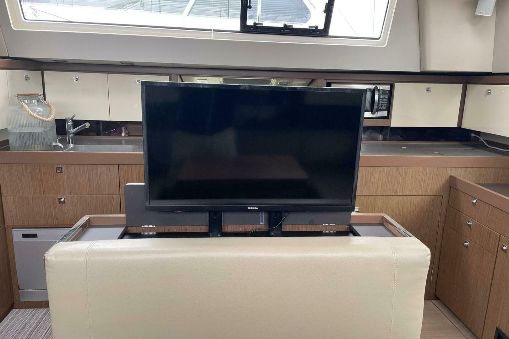 2017 Beneteau Sense 57