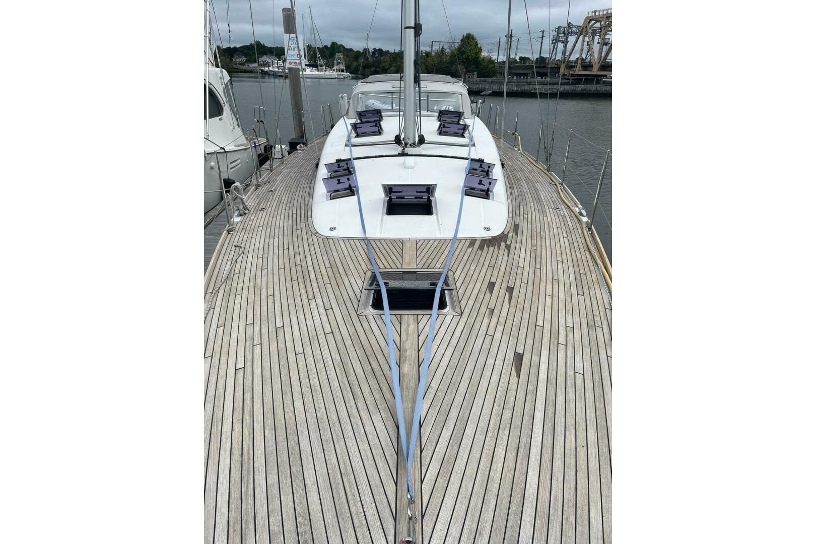2017 Beneteau Sense 57