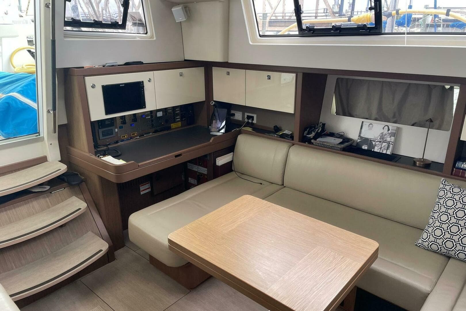 2017 Beneteau Sense 57