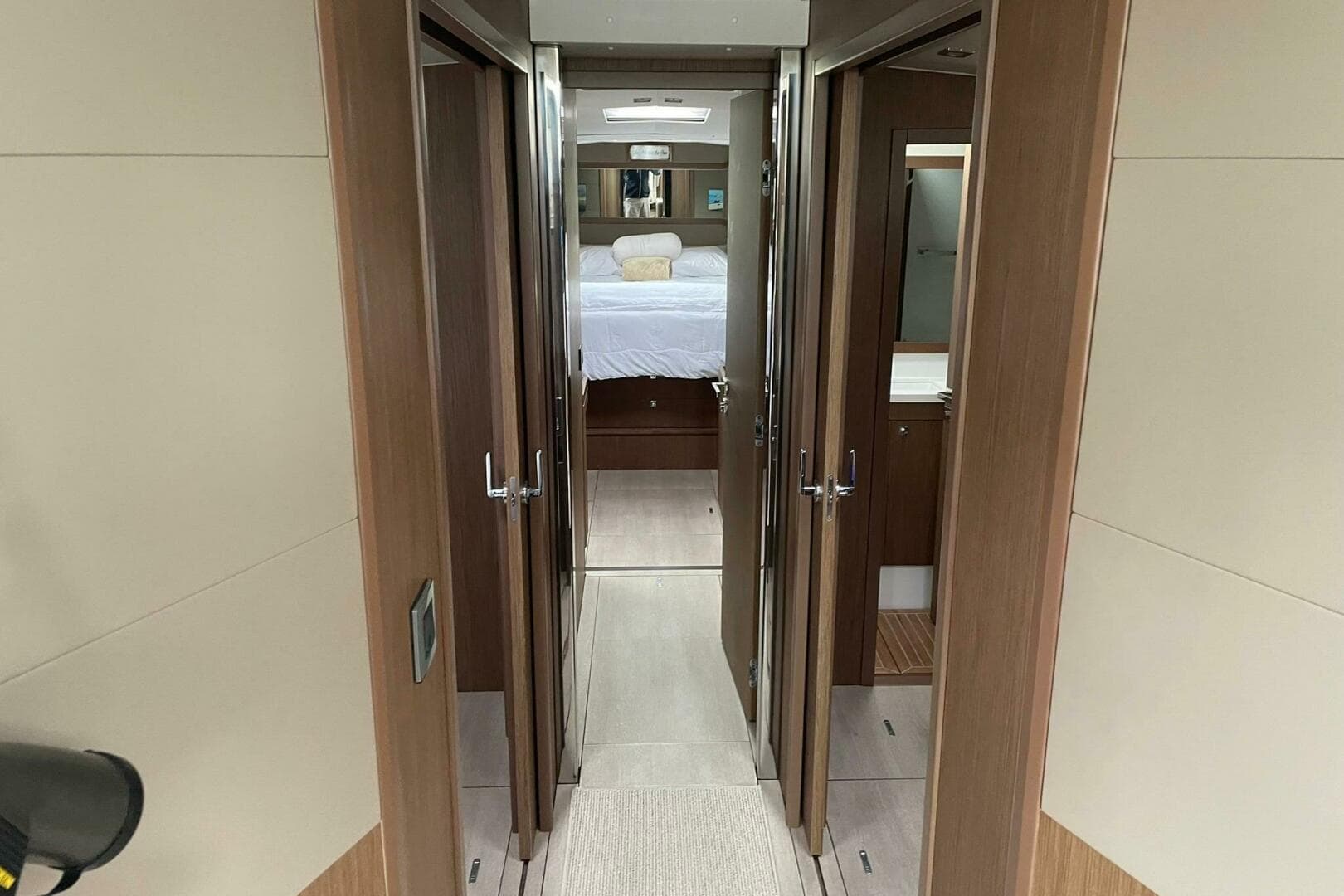 2017 Beneteau Sense 57