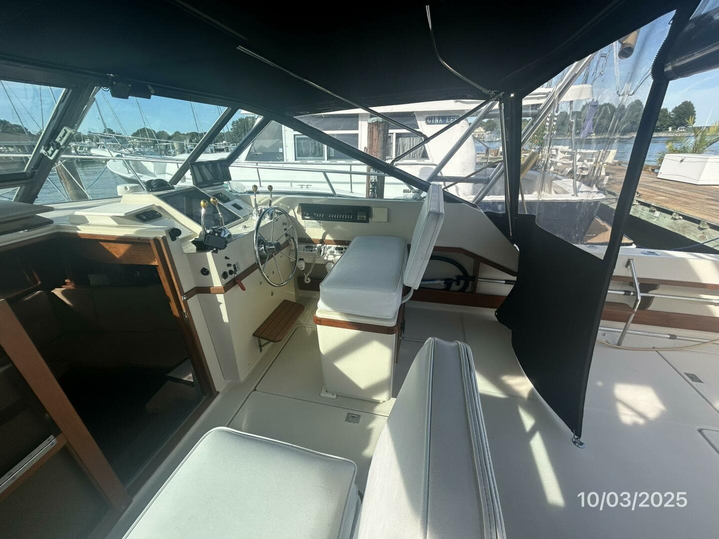 31' Pursuit upper deck starboard