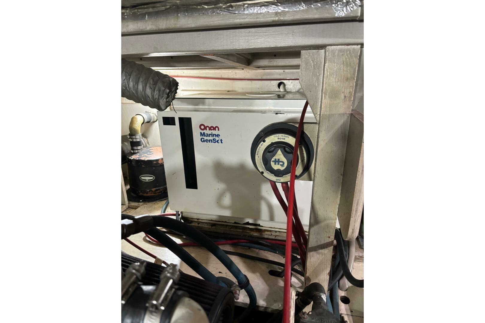 1986 Egg Harbor 37 Convertible