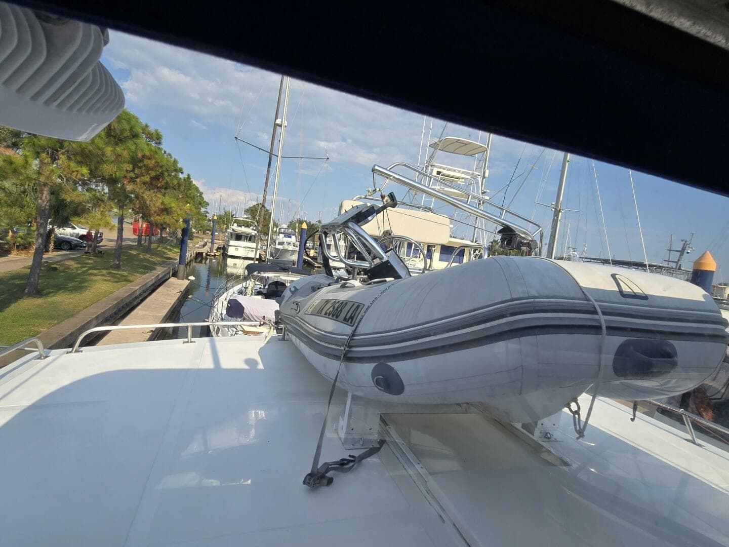 1987 Nova Marine Moorea