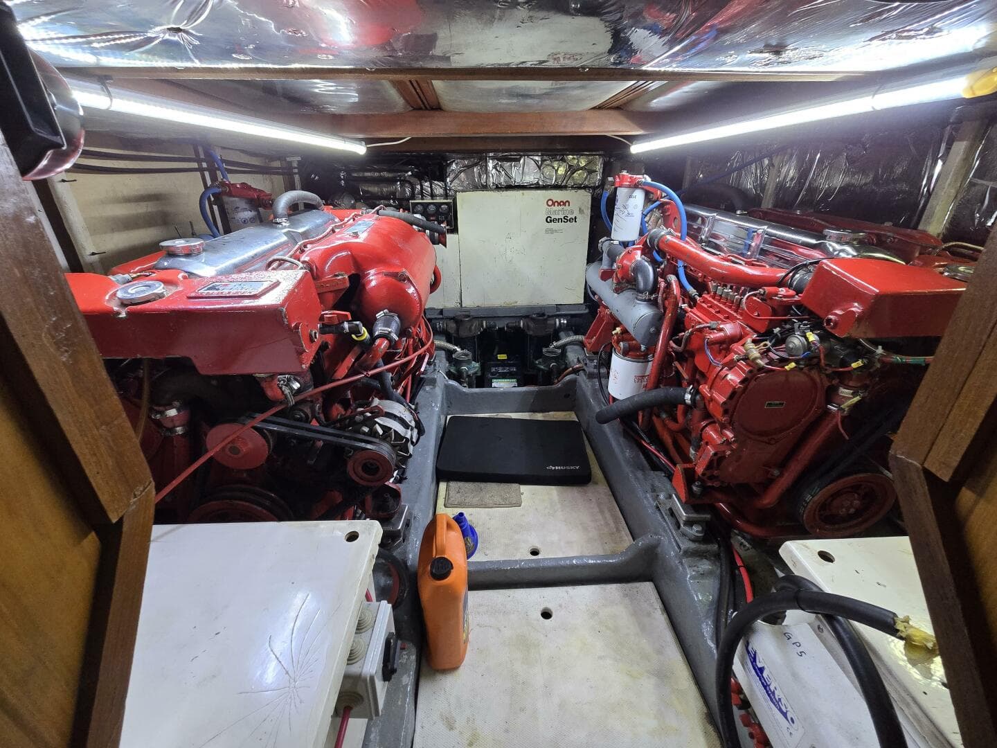 1987 Nova Marine Moorea