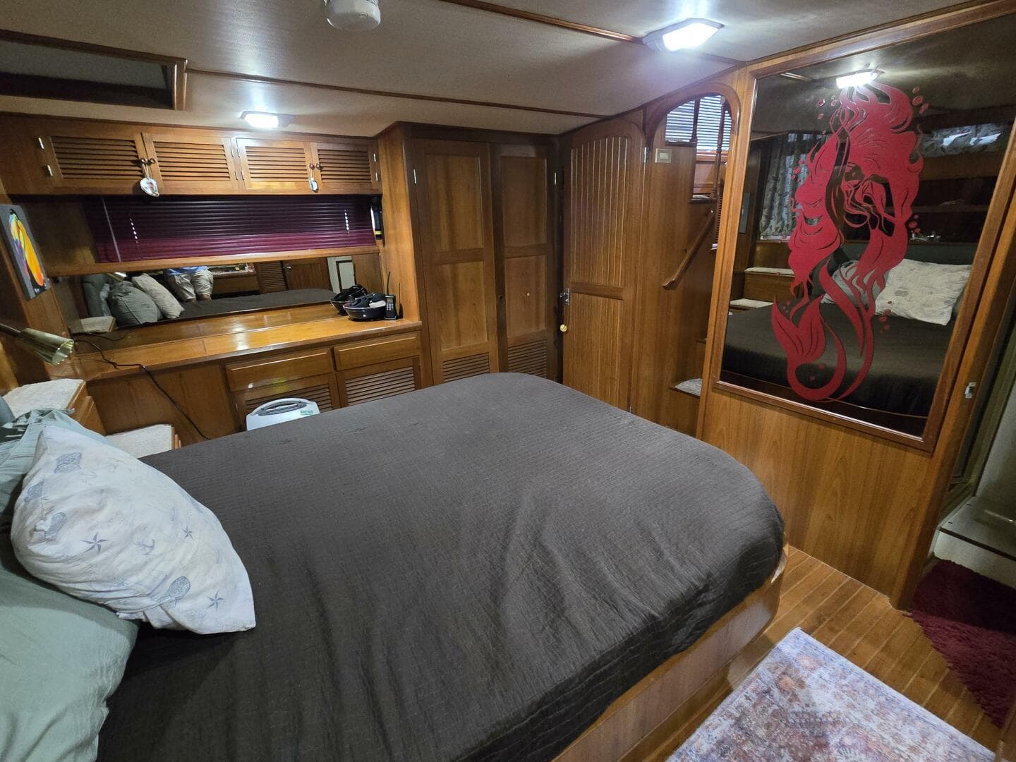 1987 Nova Marine Moorea