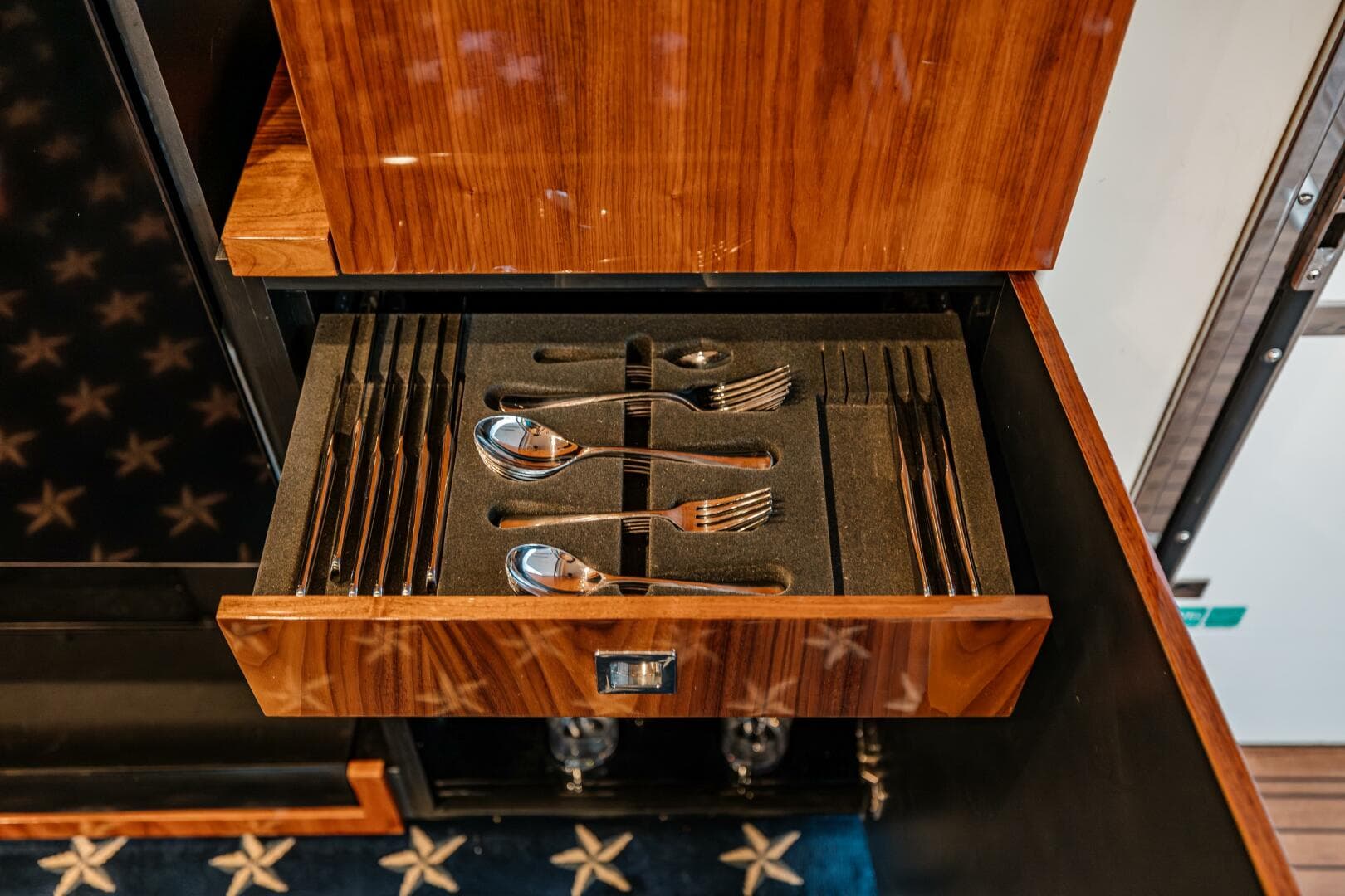 2011 Fairline 65 Squadron