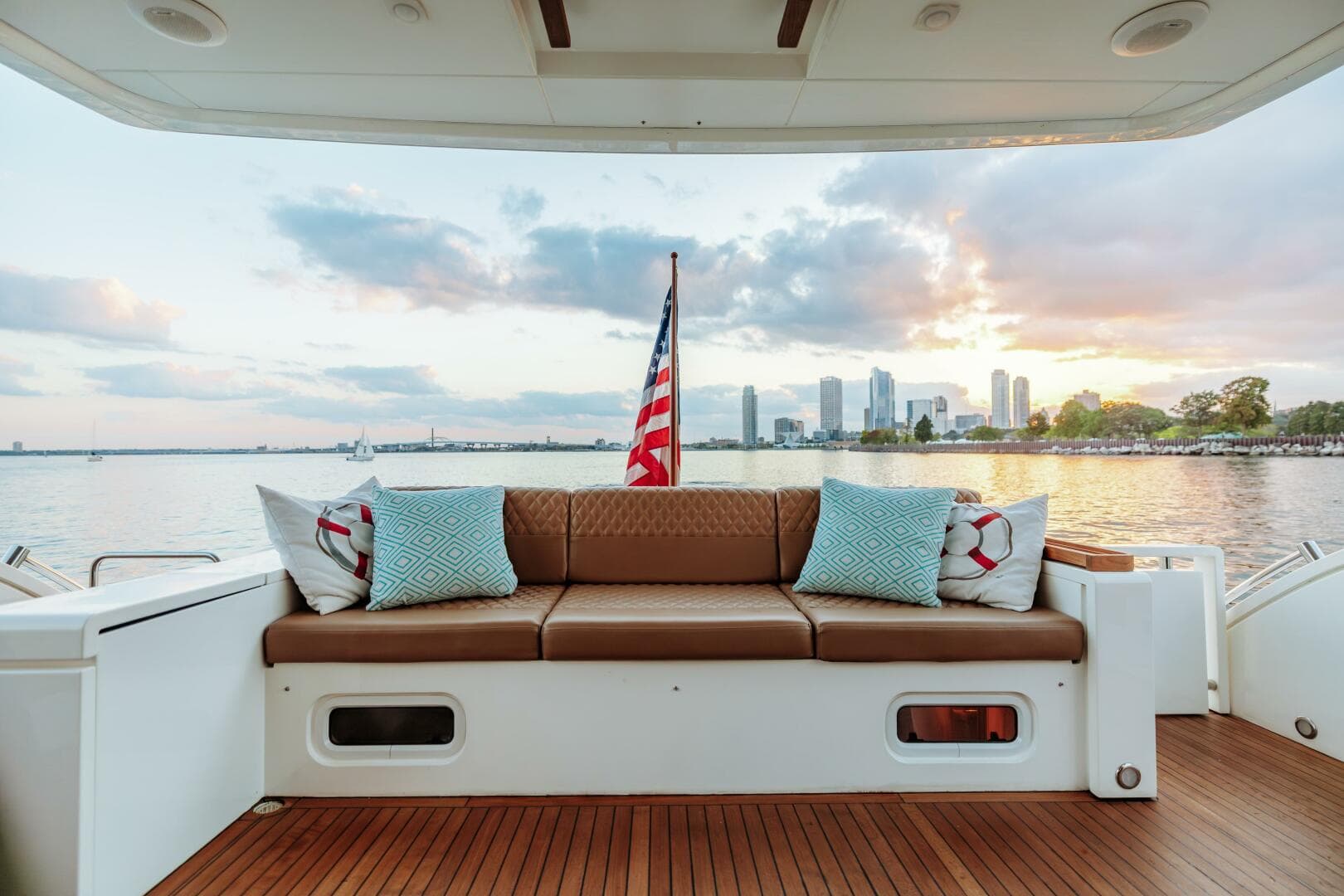 2011 Fairline 65 Squadron