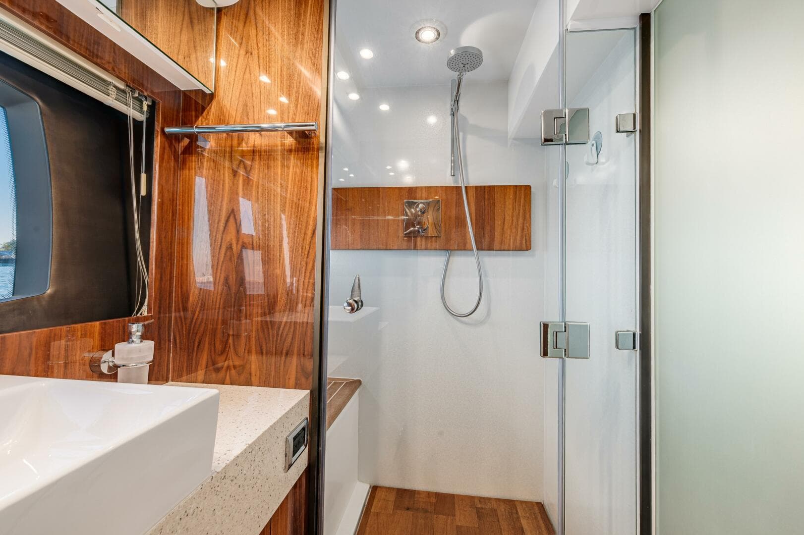 2011 Fairline 65 Squadron