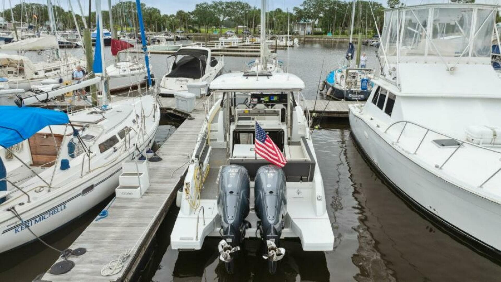 2022 Jeanneau Leader 10.5