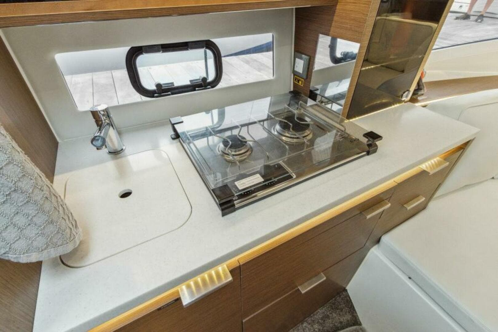 2022 Jeanneau Leader 10.5